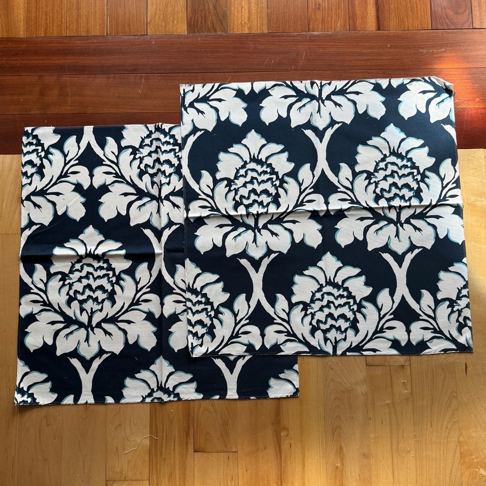 Upholstery fabric - 2 matching squares